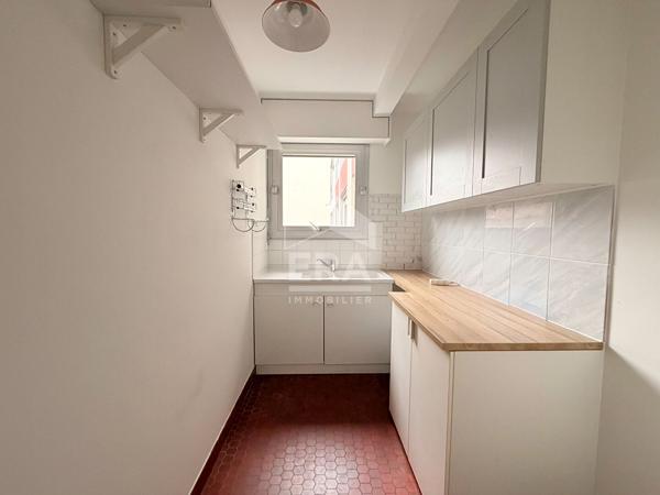 Appartement Paris 2 pièce(s) 48.79 m2