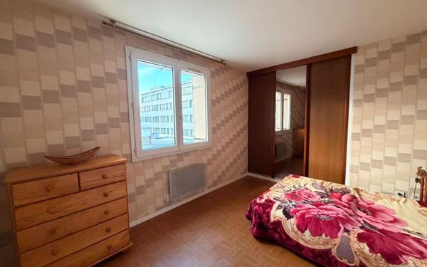 Appartement à vendre    3 pièces • 69,89 m2 Ris-Orangis