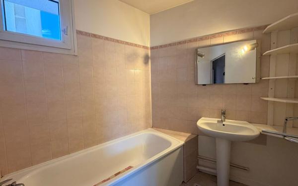 Appartement à vendre    3 pièces • 69,89 m2 Ris-Orangis