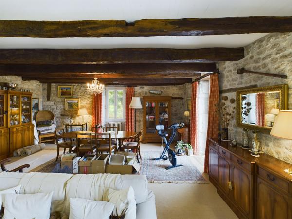Belvèze (82150) MONTAIGU DE QUERCY Maison en pierre avec 3 chambres, maison d'amis, piscine et 8686m2 de terrain