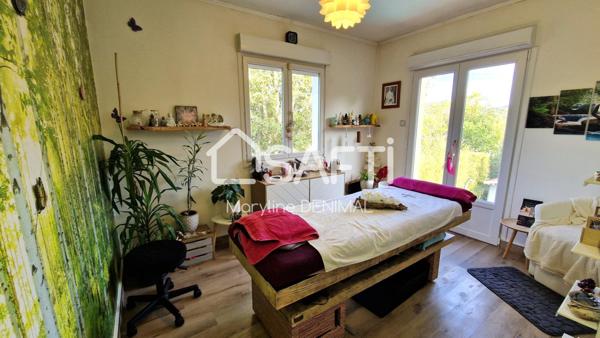 Charmante Villa - piscine - Appatement T3 indépendant - 2 grands garages / Local commercial