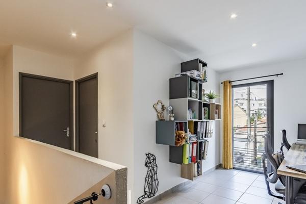 Maison 379 080 € Villeurbanne 4 p 82 m² DPE C