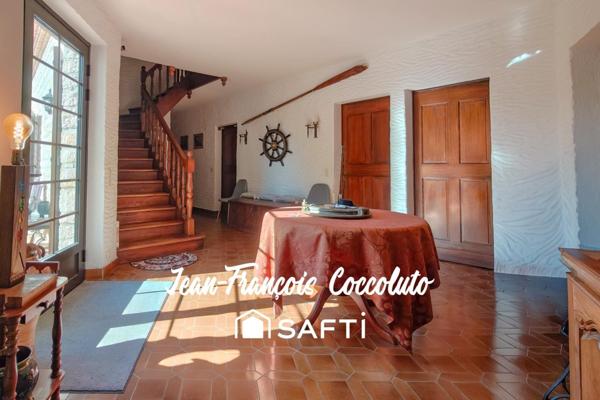 Belle maison familiale rénovée avec piscine