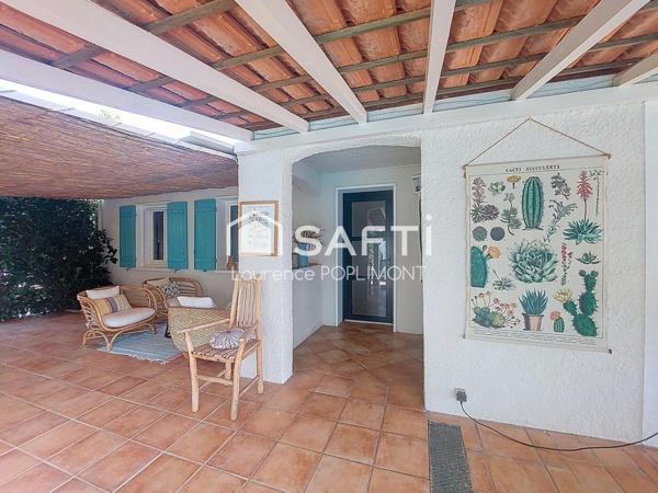 Maison traversante 4 pièces sur terrain clos de 1 370 m² avec piscine et grandes terrasses – Idéale en résidence principale ou secondaire, proche gare TGV