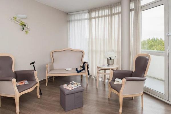 INVESTISSEMENT LOCATIF – SAINT-ÉTIENNE – Résidence EHPAD Villa Janin – 7.02% de rentabilité