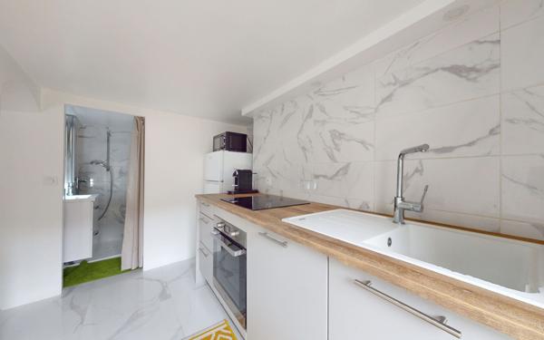 Immeuble à vendre    9 pièces •  Algrange