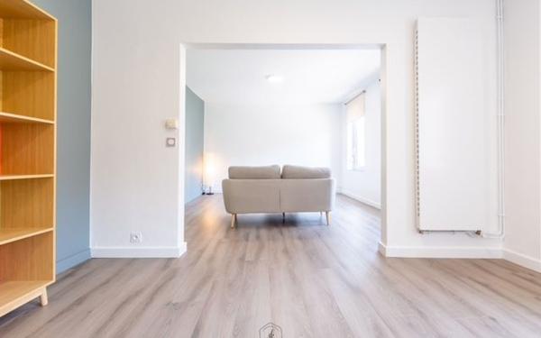 Immeuble à vendre    9 pièces •  Algrange