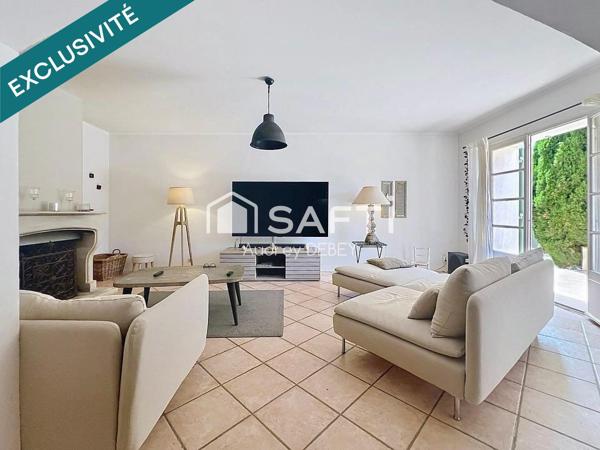 SANARY-SUR-MER – 3 666 M² DE NATURE, PISCINE ET CHARME À QUELQUES MINUTES DU PORT