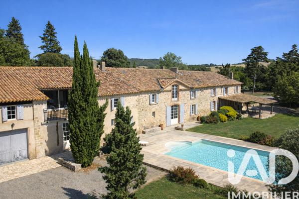 Maison à vendre 16 pièces 660 m² Bram