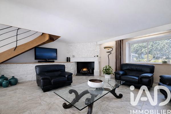 Maison à vendre 16 pièces 660 m² Bram