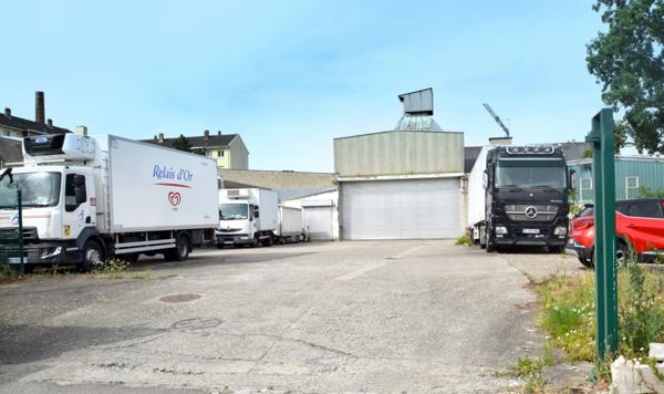 Entrepôt/Local industriel  fonctionnel, accessible et adapté à vos besoins logistiques  à vendre MULHOUSE (68)