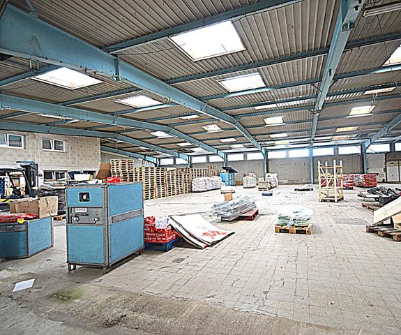 Entrepôt/Local industriel  fonctionnel, accessible et adapté à vos besoins logistiques  à vendre MULHOUSE (68)