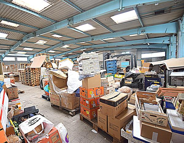 Entrepôt/Local industriel  fonctionnel, accessible et adapté à vos besoins logistiques  à vendre MULHOUSE (68)