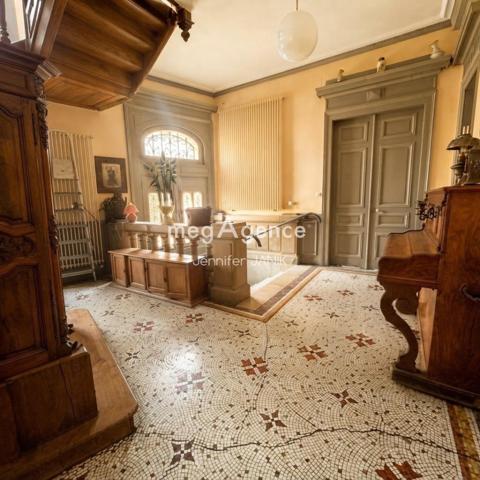 Maison à Amiens, 80000 - 9 pièces 262m²