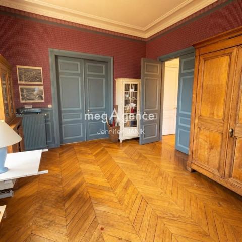 Maison à Amiens, 80000 - 9 pièces 262m²