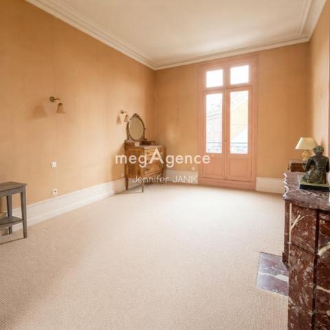Maison à Amiens, 80000 - 9 pièces 262m²