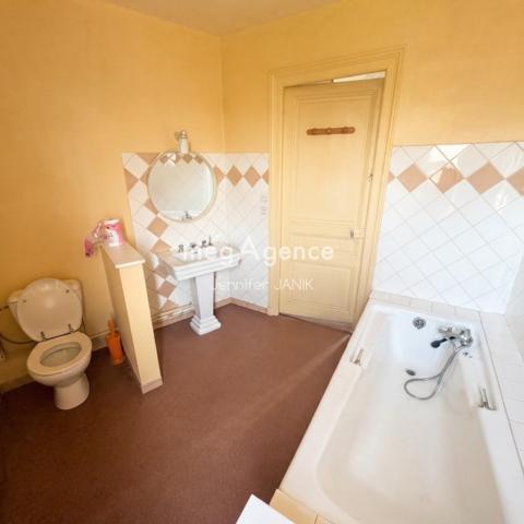 Maison à Amiens, 80000 - 9 pièces 262m²