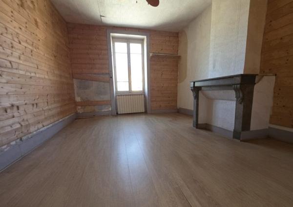 Maison ancienne MONTMOROT