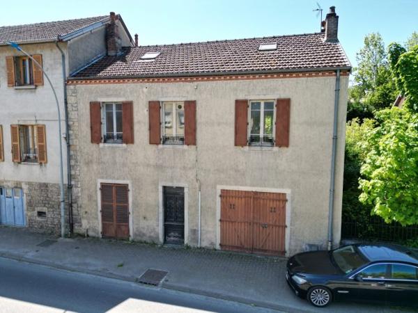 Maison ancienne MONTMOROT