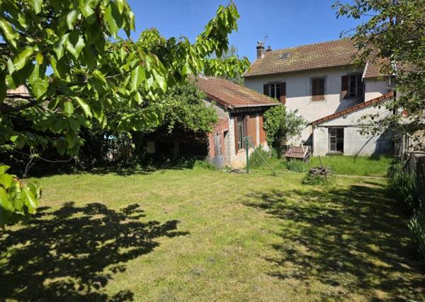 Maison ancienne MONTMOROT