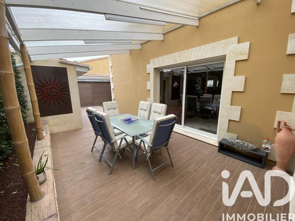 Maison à vendre 7 pièces 230 m² Saint-Loubès