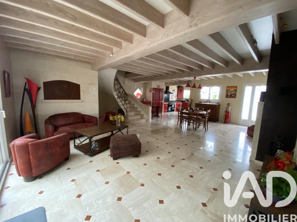 Maison à vendre 7 pièces 230 m² Saint-Loubès
