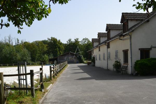 UN DOMAINE ÉQUESTRE RARE EN FORÊT D'ÎLE-DE-FRANCE