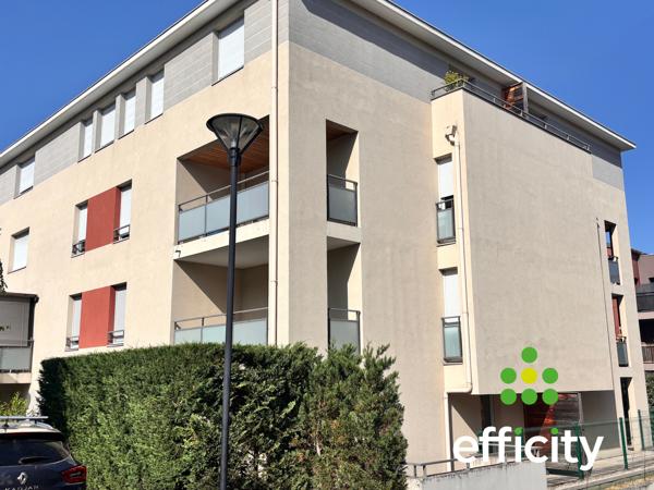 Appartement
         2 pièces
        - 40 m² 170 000 € *