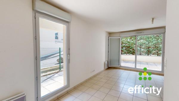 Appartement
         2 pièces
        - 40 m² 170 000 € *