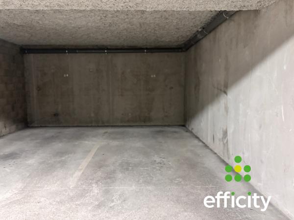 Appartement
         2 pièces
        - 40 m² 170 000 € *