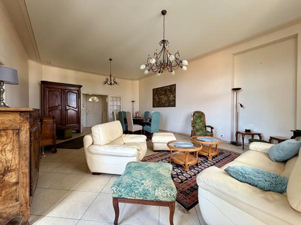 Appartement - 4 pièces - 146 m²