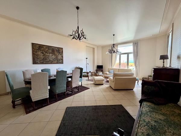 Appartement - 4 pièces - 146 m²