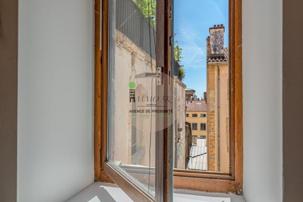 Appartement
         2 pièces
        - 40 m² 214 000 € *