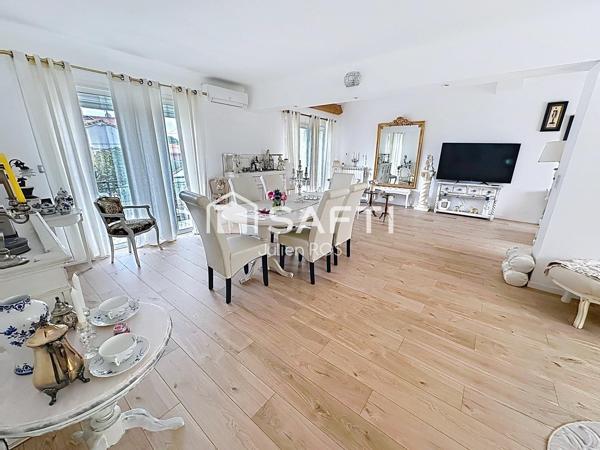 Maison familiale rénovée – 142 m², piscine, jardin & 2 garages