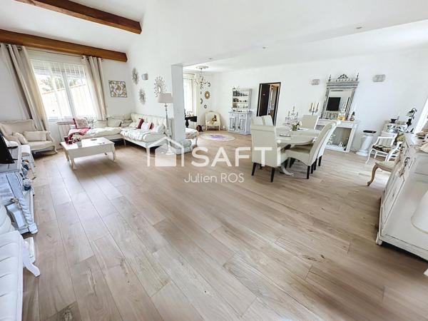 Maison familiale rénovée – 142 m², piscine, jardin & 2 garages