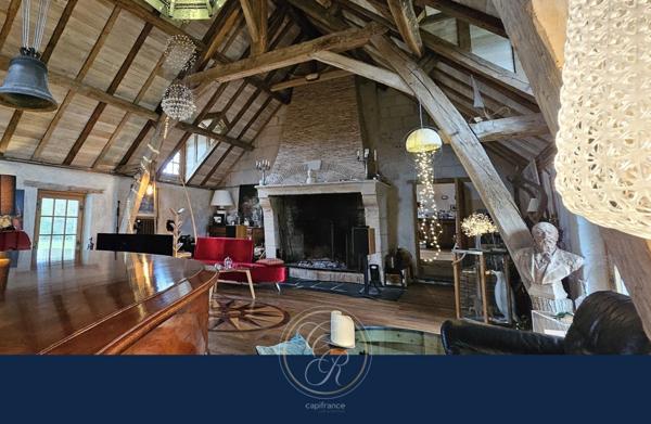 Maison de caractère en bord de Loire 7 pièces BEHUARD (49)