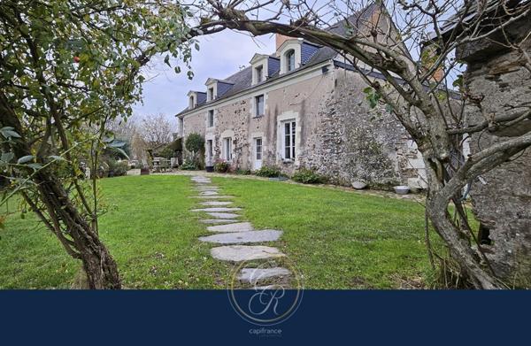 Maison de caractère en bord de Loire 7 pièces BEHUARD (49)