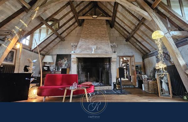 Maison de caractère en bord de Loire 7 pièces BEHUARD (49)