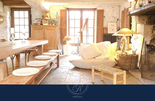 Maison de caractère en bord de Loire 7 pièces BEHUARD (49)