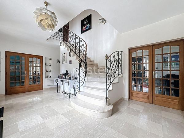 Maison Lamorlaye 8 pièce(s) 320 m2, piscine