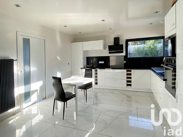 Maison à vendre 8 pièces 228 m² Vitry-sur-Seine