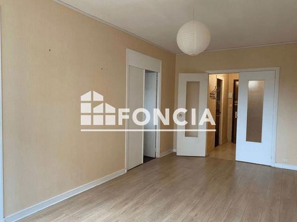 Location Studio 46.9 m² - ET ALLEE DU MORBIHAN Cholet 49300