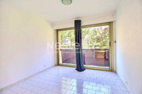 Les Pennes Mirabeau - Appartement T5 de 96 m² avec 4 chambres, cave et potentiel terrasse