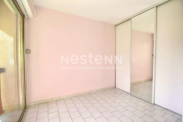 Les Pennes Mirabeau - Appartement T5 de 96 m² avec 4 chambres, cave et potentiel terrasse