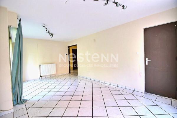 Les Pennes Mirabeau - Appartement T5 de 96 m² avec 4 chambres, cave et potentiel terrasse