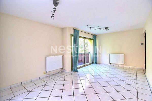 Les Pennes Mirabeau - Appartement T5 de 96 m² avec 4 chambres, cave et potentiel terrasse