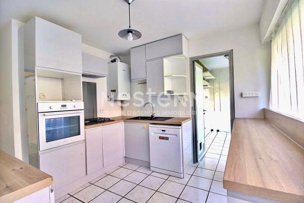 Les Pennes Mirabeau - Appartement T5 de 96 m² avec 4 chambres, cave et potentiel terrasse