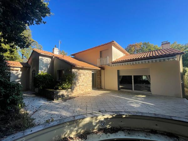 Maison Basse Goulaine 7 pièce(s) - 230m²