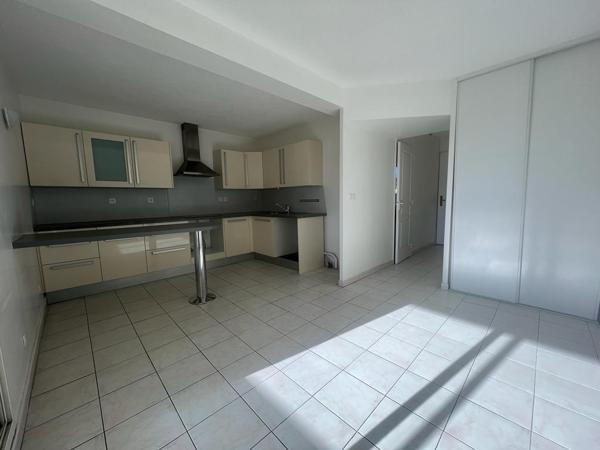 Appartement T2- 32,23m² - Manosque - Réf. 222