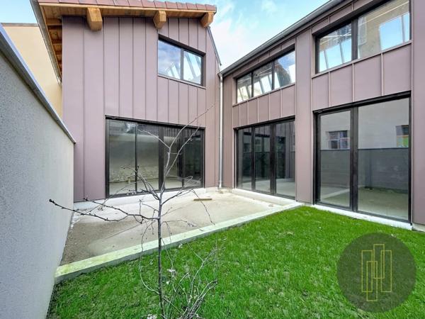 LOFT A VENDRE - VILLEFRANCHE SUR SAONE 139 m 2 | 335 000 €